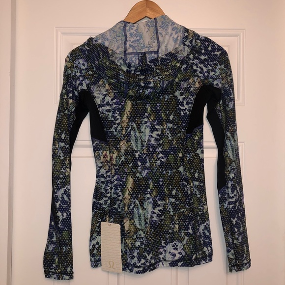 Lululemon Runbeam Hoodie - Picture 4 of 7